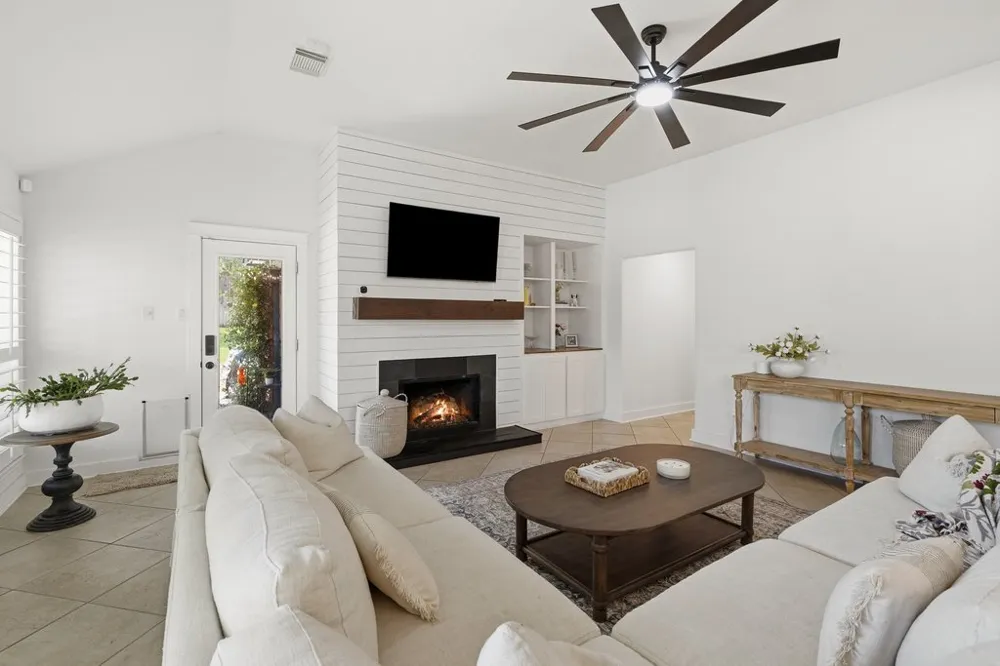 4253 Canyon Glen Circle Austin, TX 78732