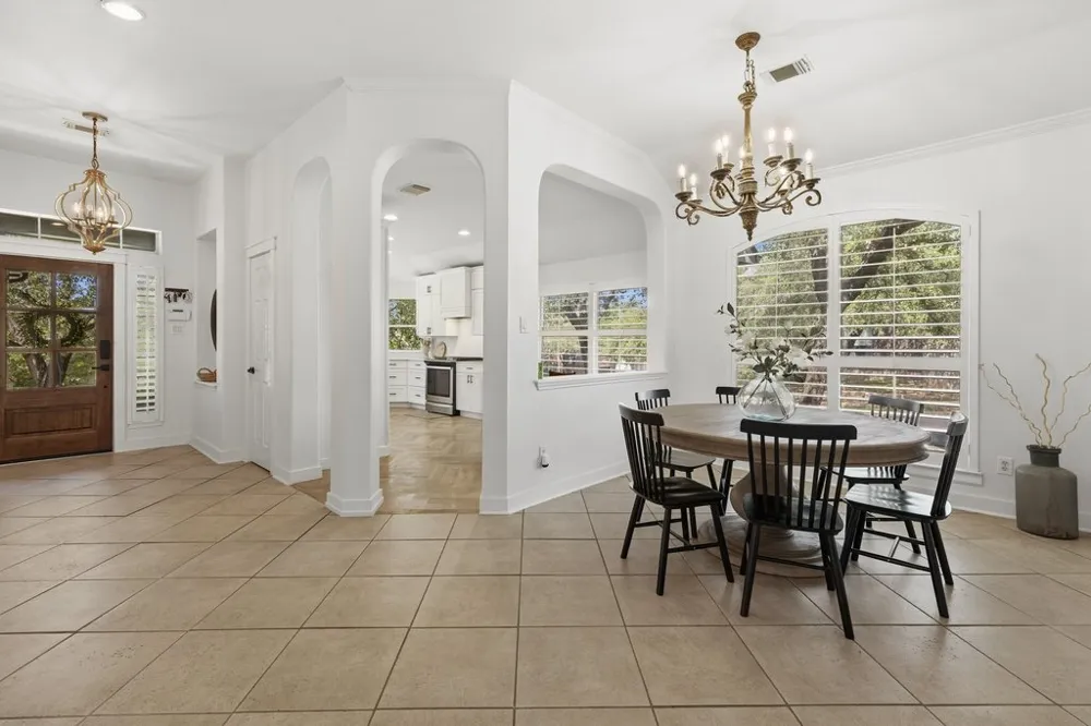 4253 Canyon Glen Circle Austin, TX 78732