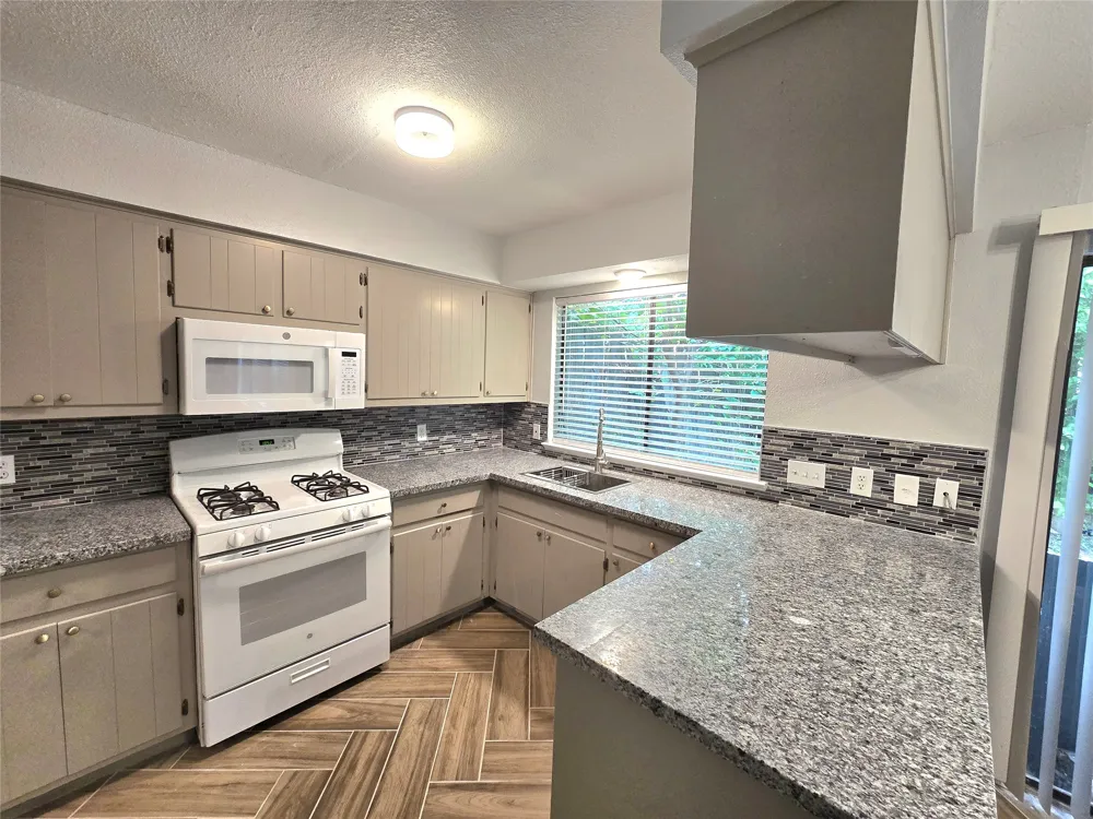 1417 Hyridge Circle Round Rock, TX 78664
