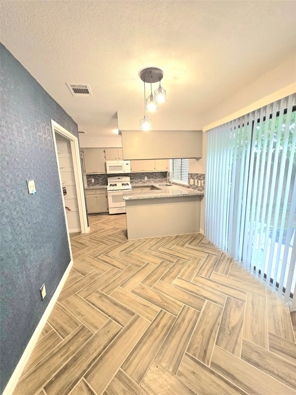 1417 Hyridge Circle Round Rock, TX 78664