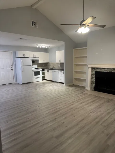 2807 Jadewood Court #B