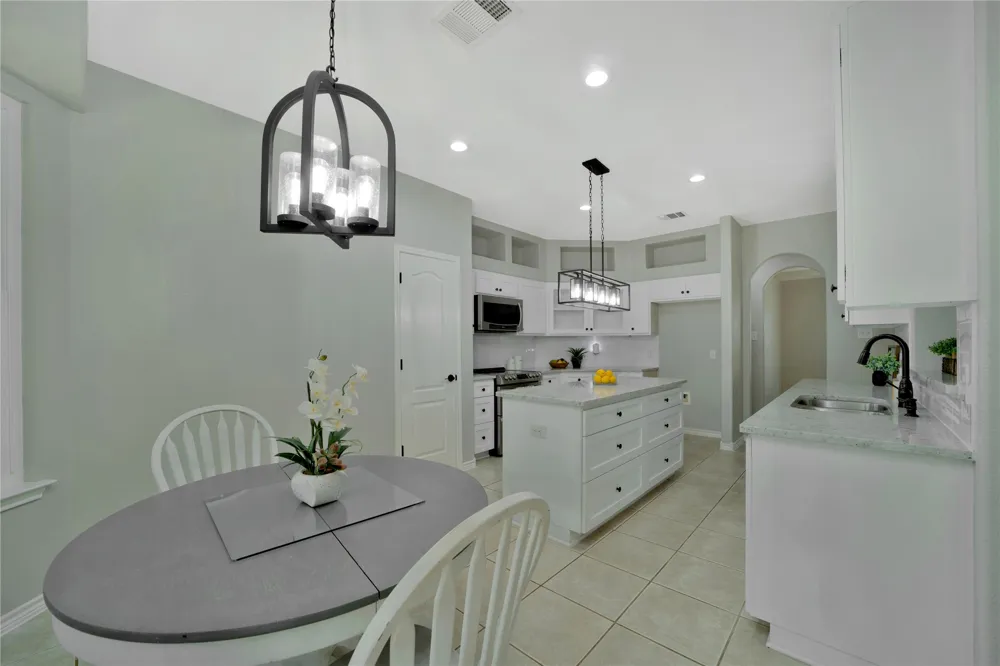 103 Sierra Ridge Drive San Marcos, TX 78666