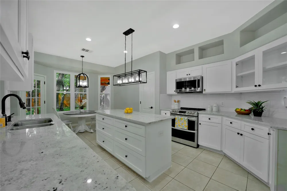 103 Sierra Ridge Drive San Marcos, TX 78666