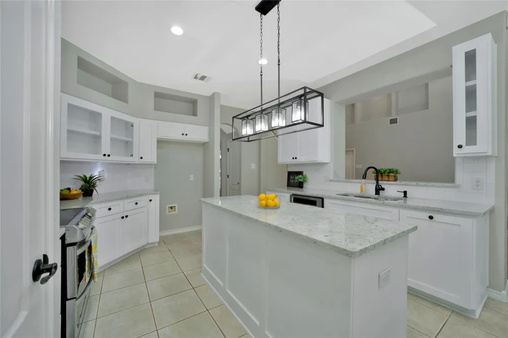 103 Sierra Ridge Drive San Marcos, TX 78666