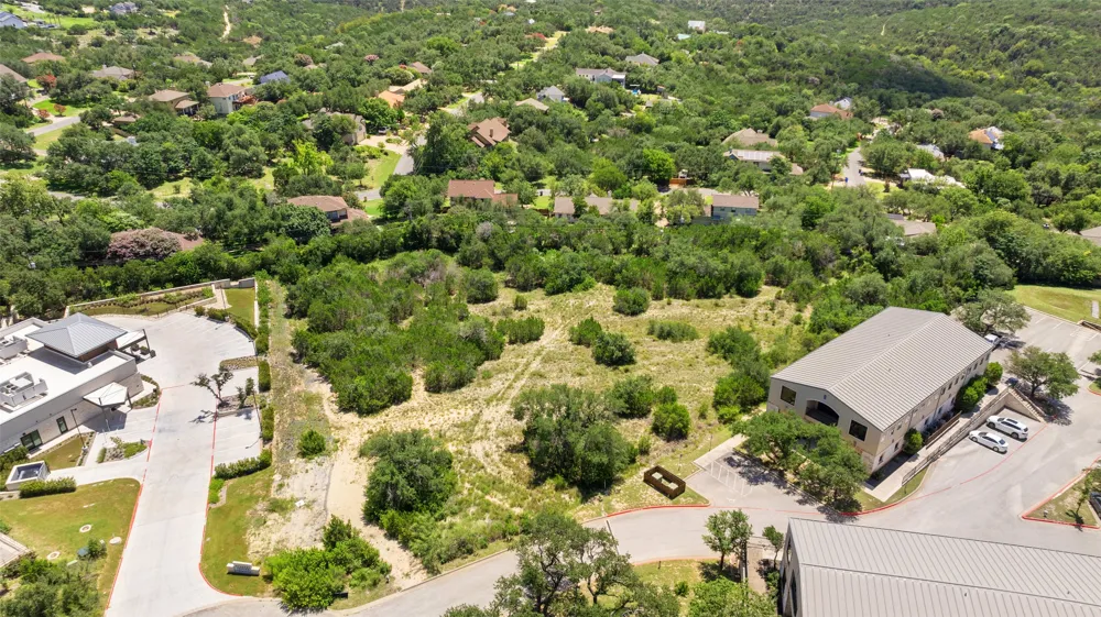 8 Lakeway Centre Court Lakeway, TX 78734