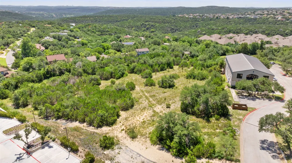 8 Lakeway Centre Court Lakeway, TX 78734