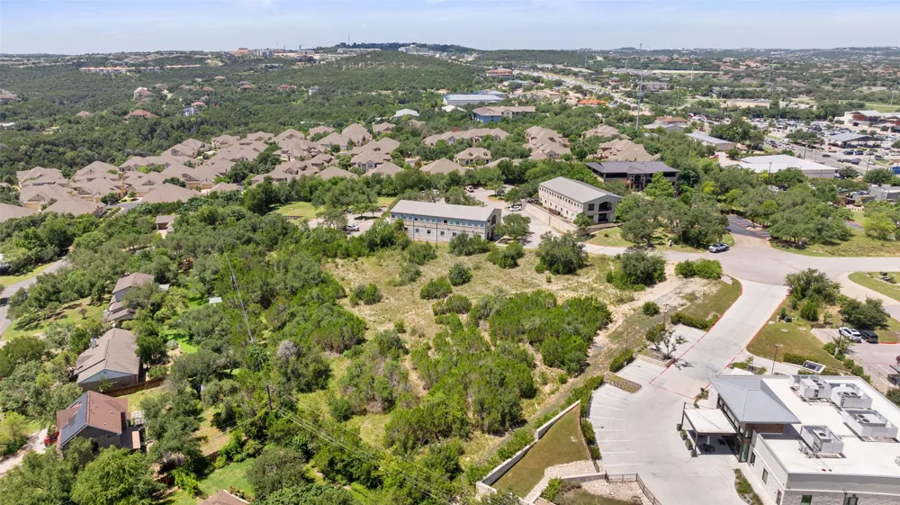 8 Lakeway Centre Court Lakeway, TX 78734