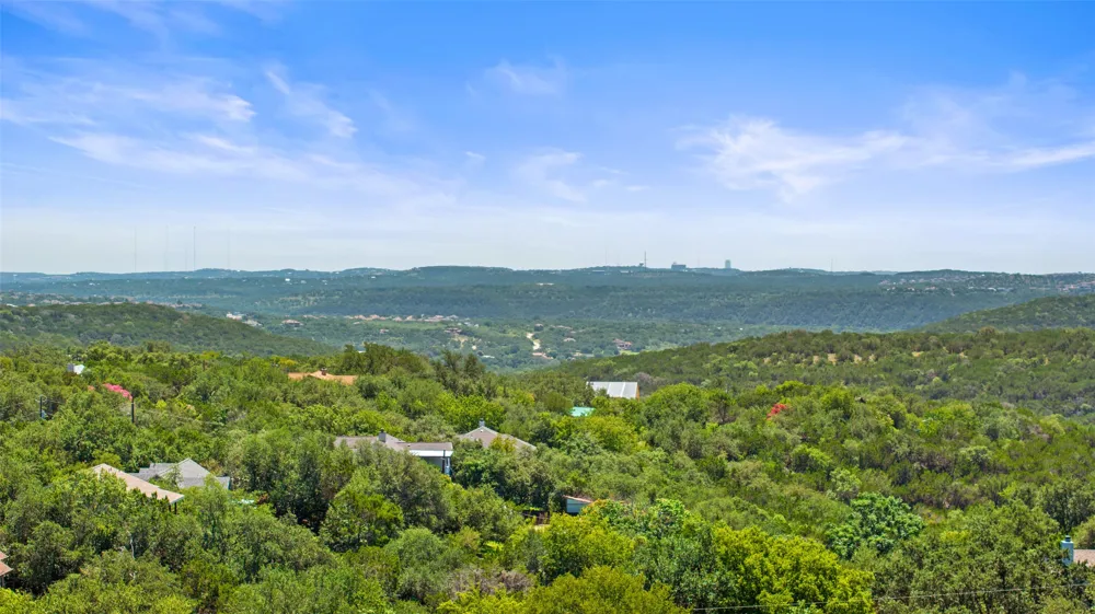 8 Lakeway Centre Court Lakeway, TX 78734