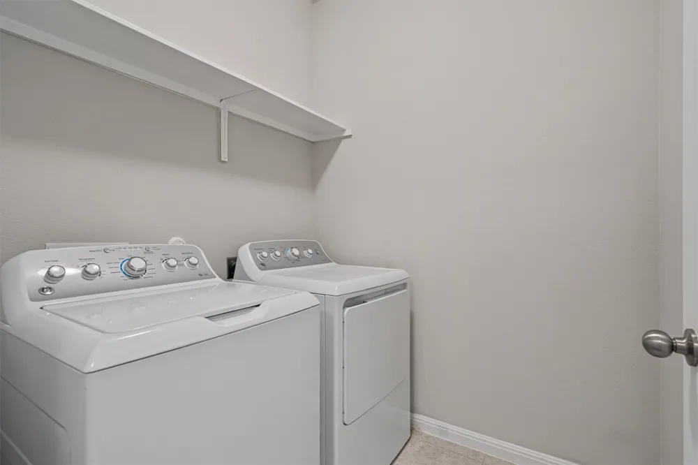 256 Pelican Bay Circle Kyle, TX 78640