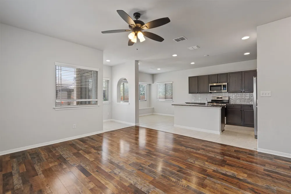 256 Pelican Bay Circle Kyle, TX 78640