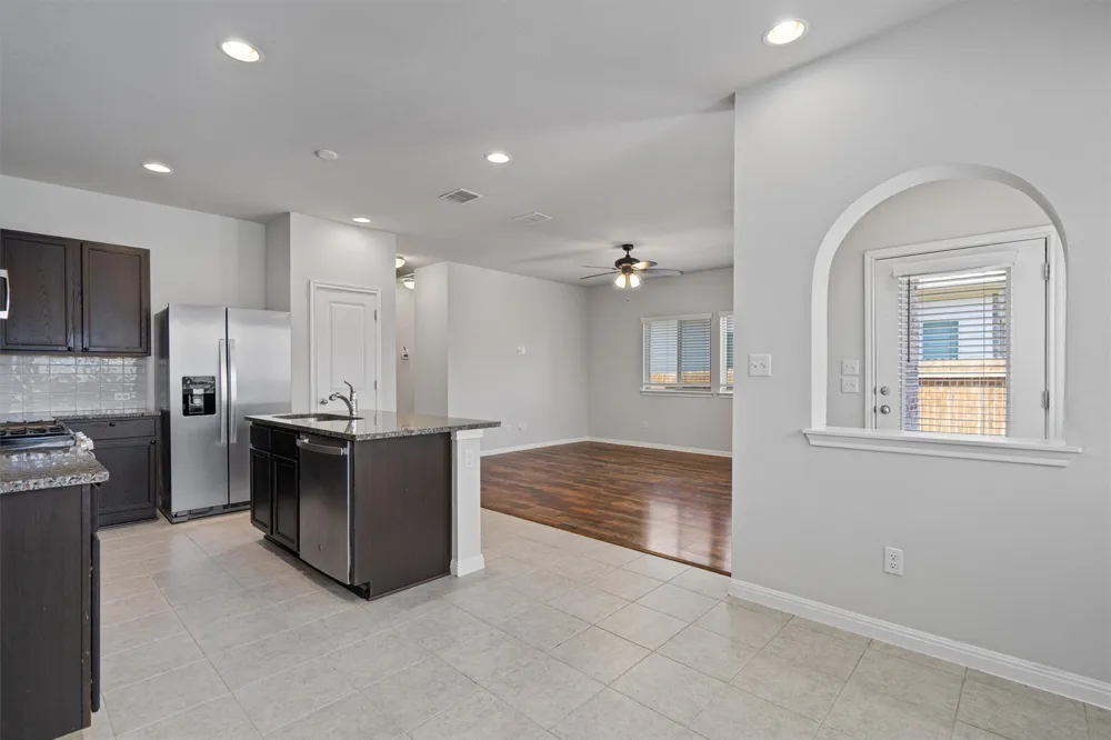 256 Pelican Bay Circle Kyle, TX 78640