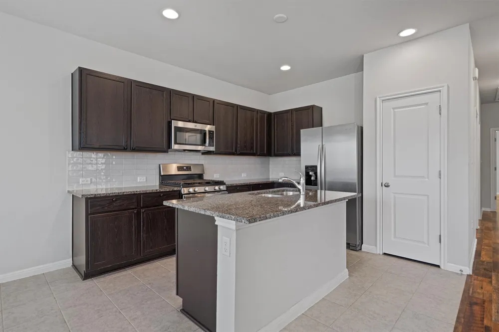 256 Pelican Bay Circle Kyle, TX 78640