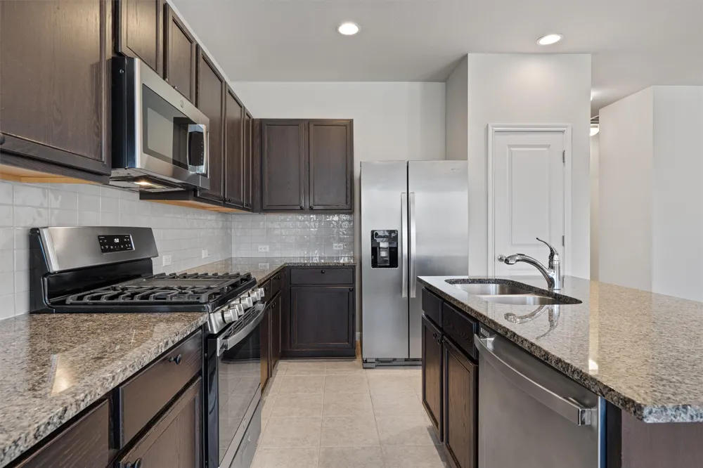 256 Pelican Bay Circle Kyle, TX 78640