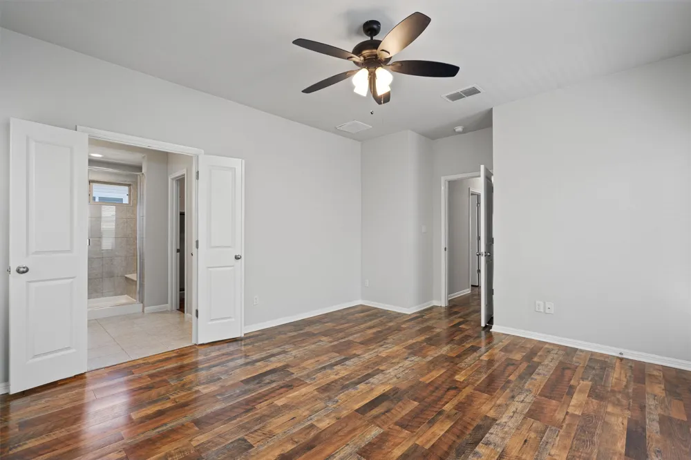 256 Pelican Bay Circle Kyle, TX 78640