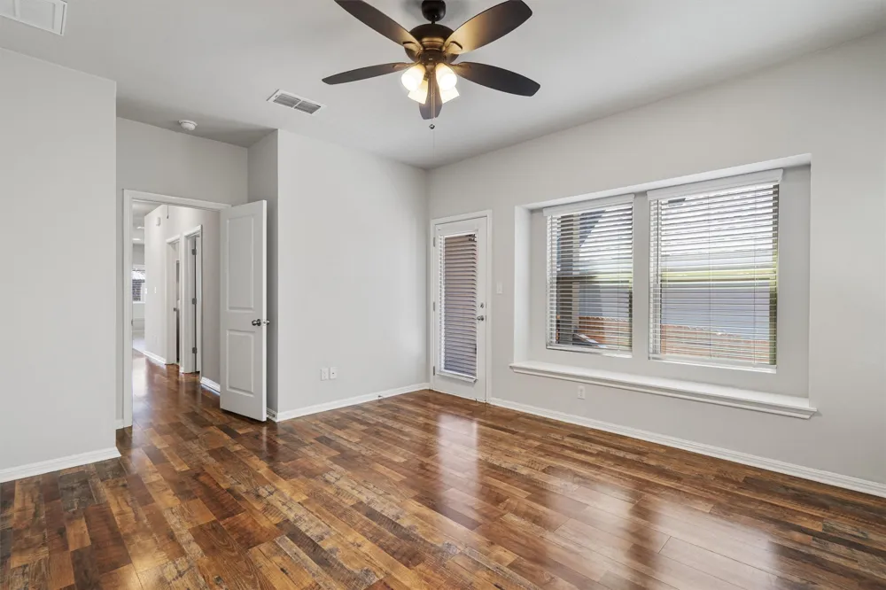 256 Pelican Bay Circle Kyle, TX 78640