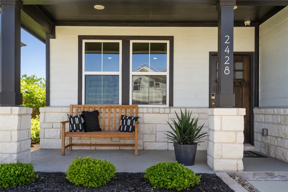 2428 Ekvall Drive Round Rock, TX 78665