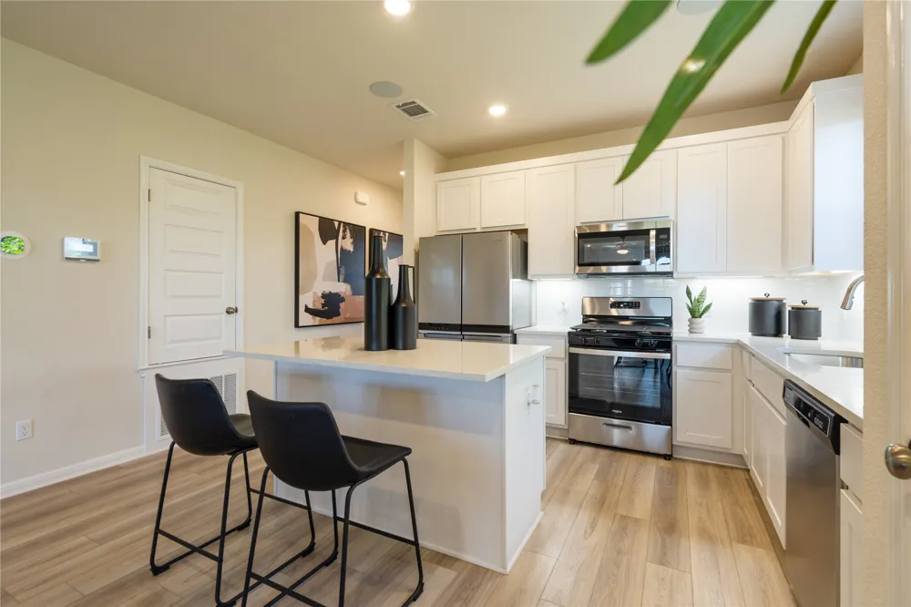 2428 Ekvall Drive Round Rock, TX 78665