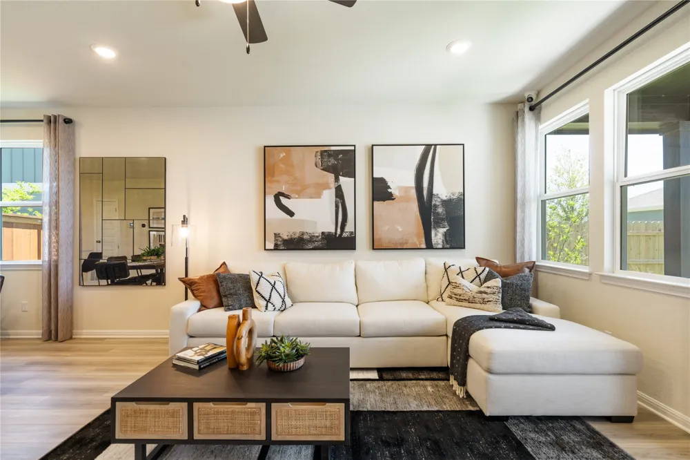 2428 Ekvall Drive Round Rock, TX 78665
