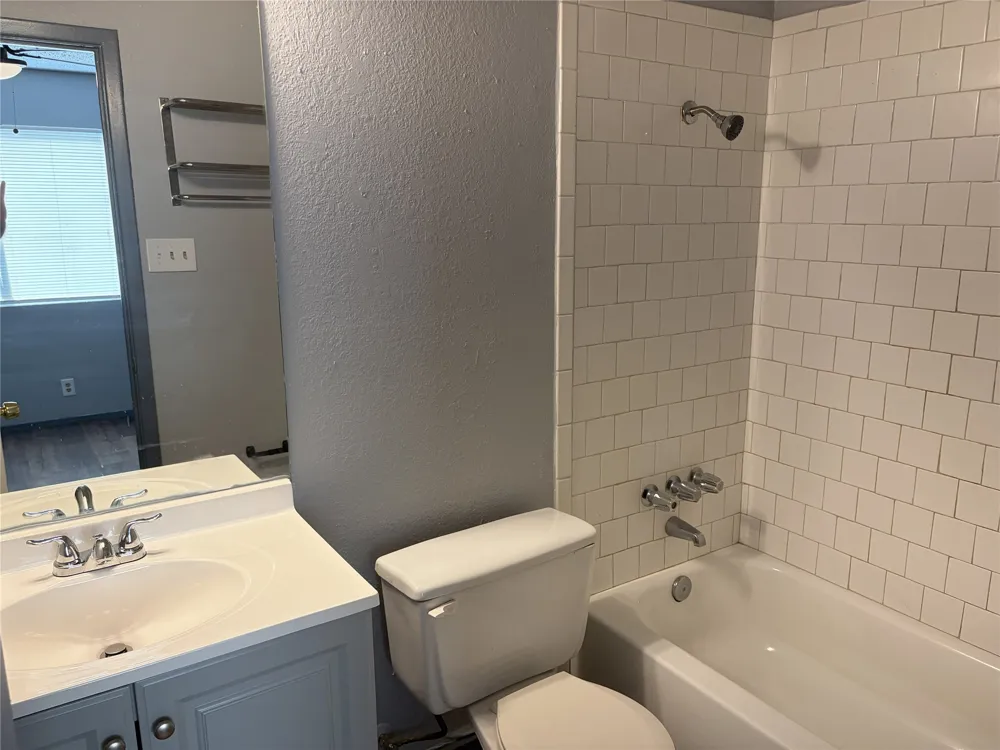 8710 Piney Point Drive #A Austin, TX 78729