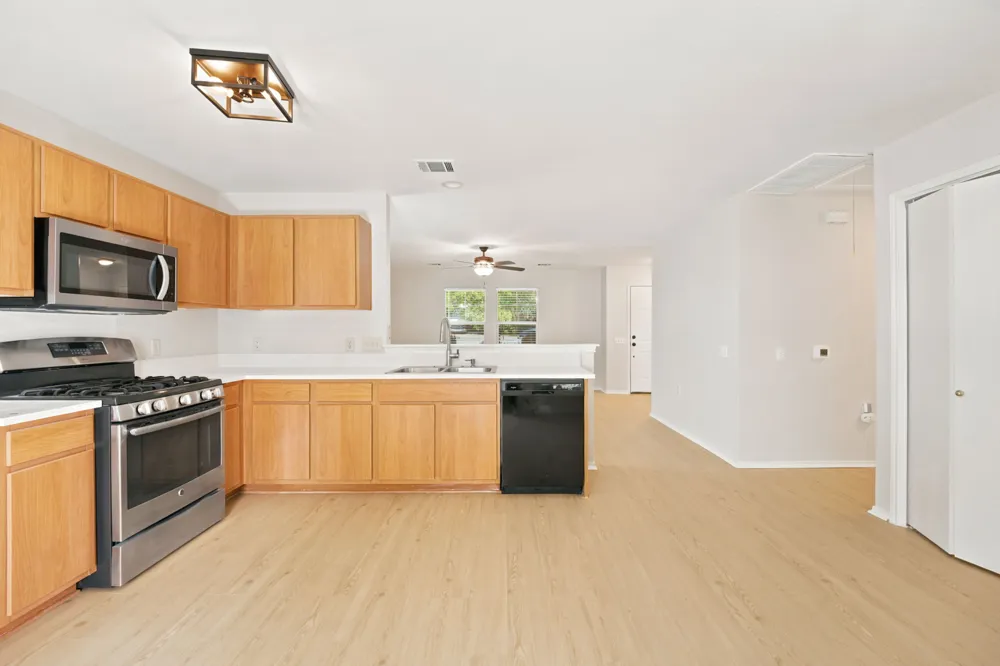 11809 Briarcreek Loop Manor, TX 78653