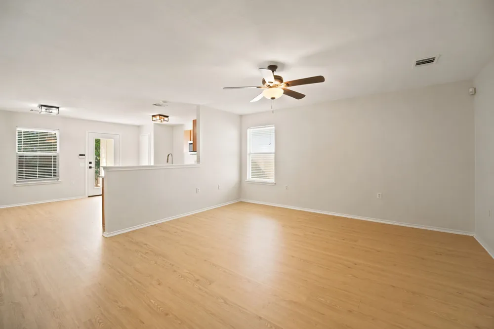 11809 Briarcreek Loop Manor, TX 78653