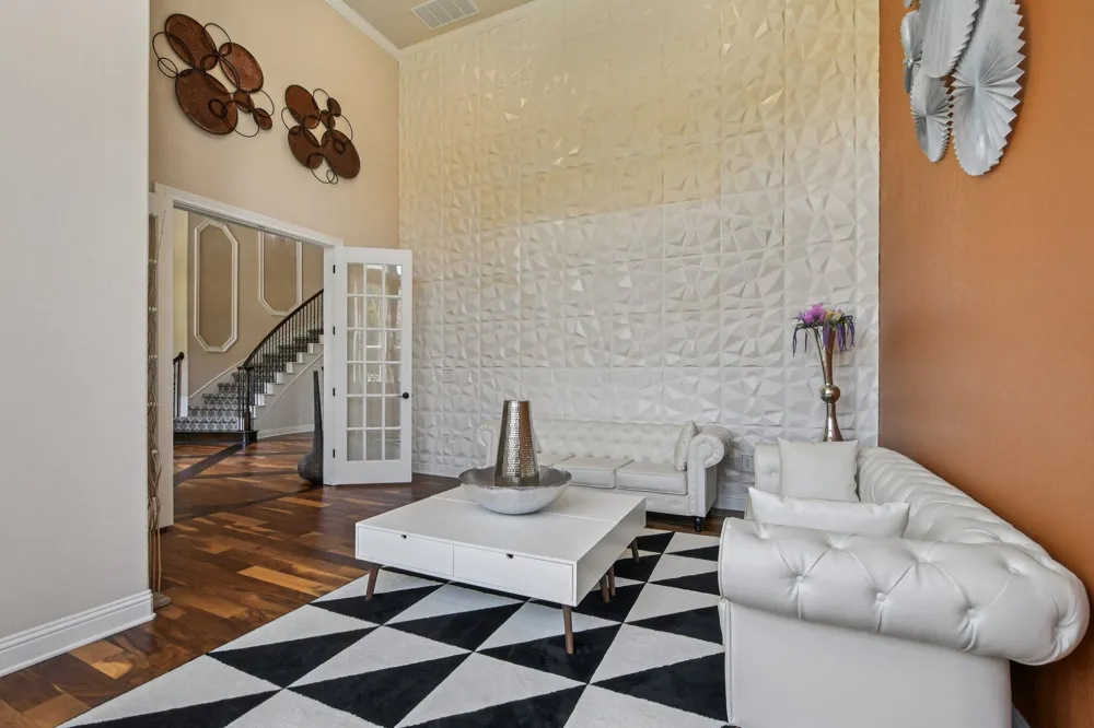 2329 Sandorna Court Leander, TX 78641