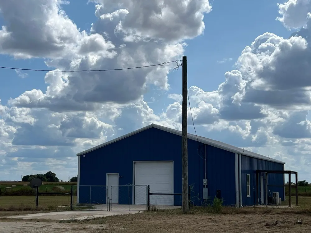 37 County Road 453 Coupland, TX 78615