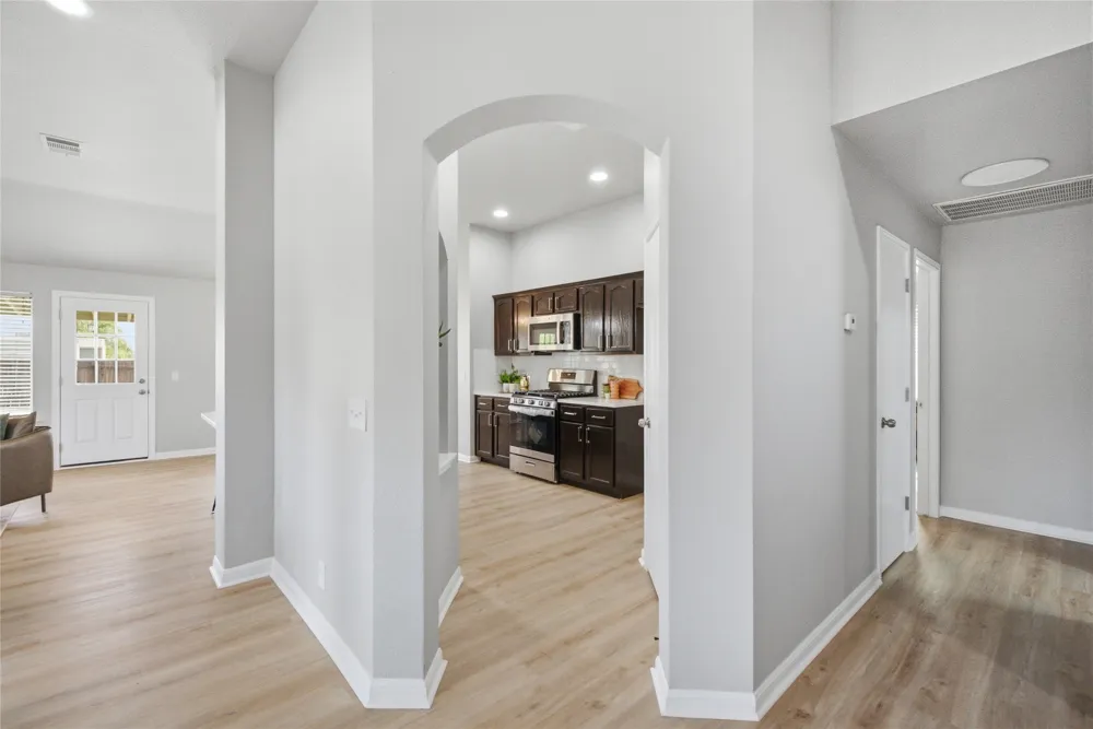 107 Fishbaugh Lane Hutto, TX 78634