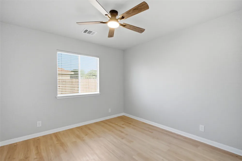 107 Fishbaugh Lane Hutto, TX 78634