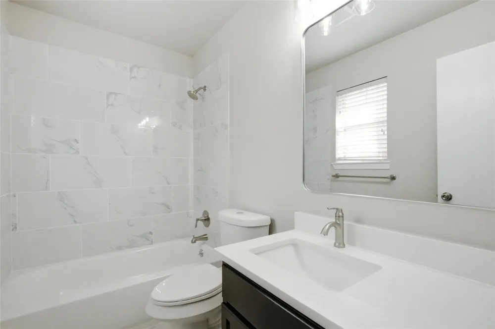107 Fishbaugh Lane Hutto, TX 78634