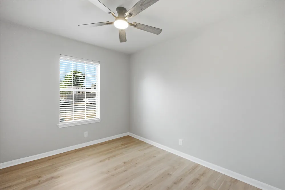 107 Fishbaugh Lane Hutto, TX 78634