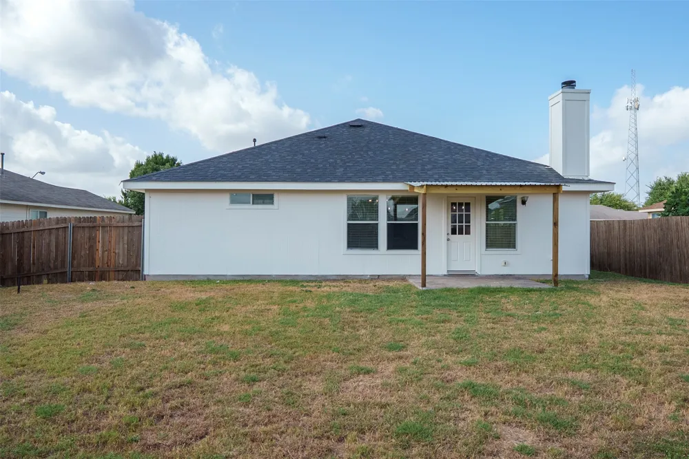 107 Fishbaugh Lane Hutto, TX 78634