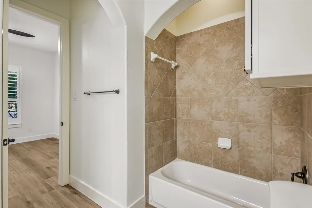 106 Waverly Spire Court Austin, TX 78738