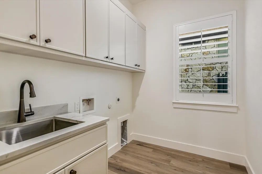106 Waverly Spire Court Austin, TX 78738