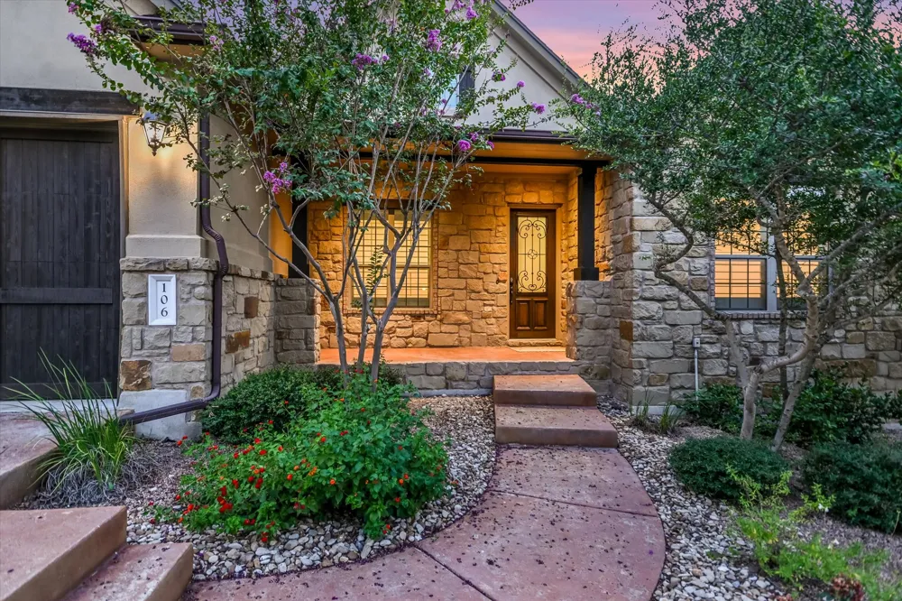 106 Waverly Spire Court Austin, TX 78738