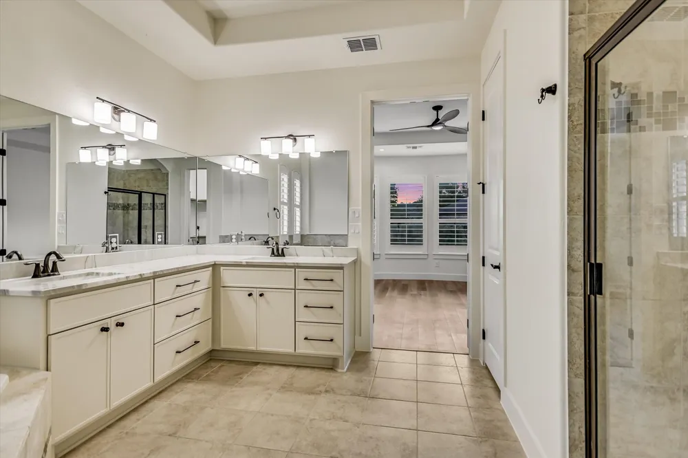 106 Waverly Spire Court Austin, TX 78738