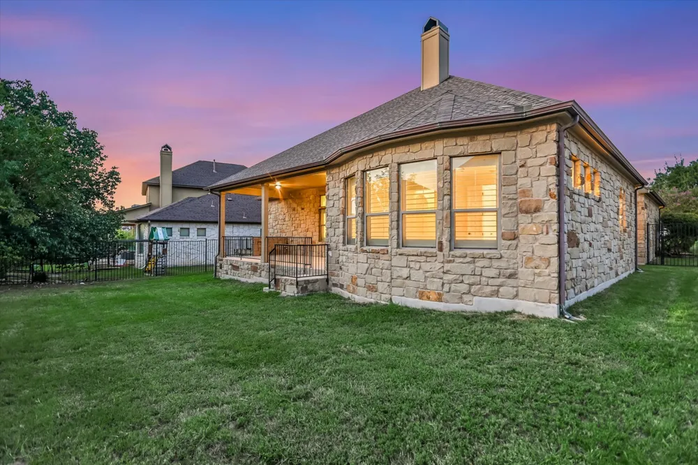 106 Waverly Spire Court Austin, TX 78738