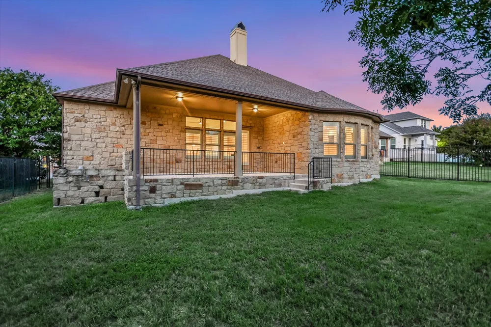 106 Waverly Spire Court Austin, TX 78738