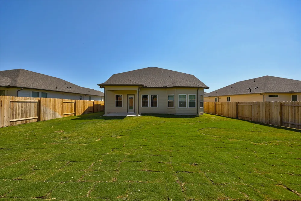 117 Fairmeadow Downs Drive Hutto, TX 78634
