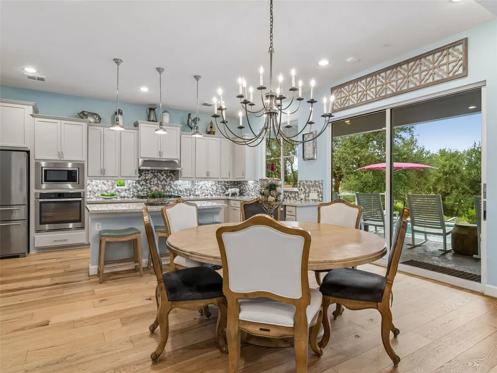 137 Sowing Oak Drive San Marcos, TX 78666