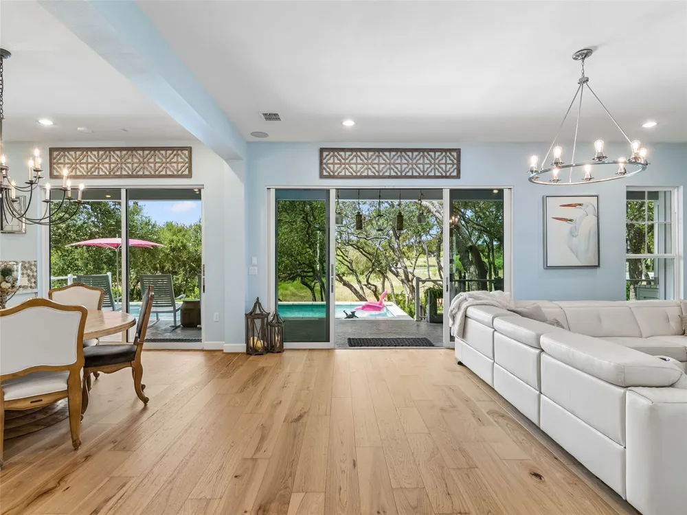 137 Sowing Oak Drive San Marcos, TX 78666