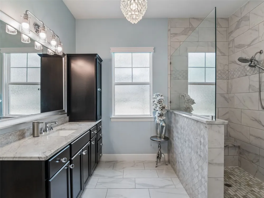 137 Sowing Oak Drive San Marcos, TX 78666