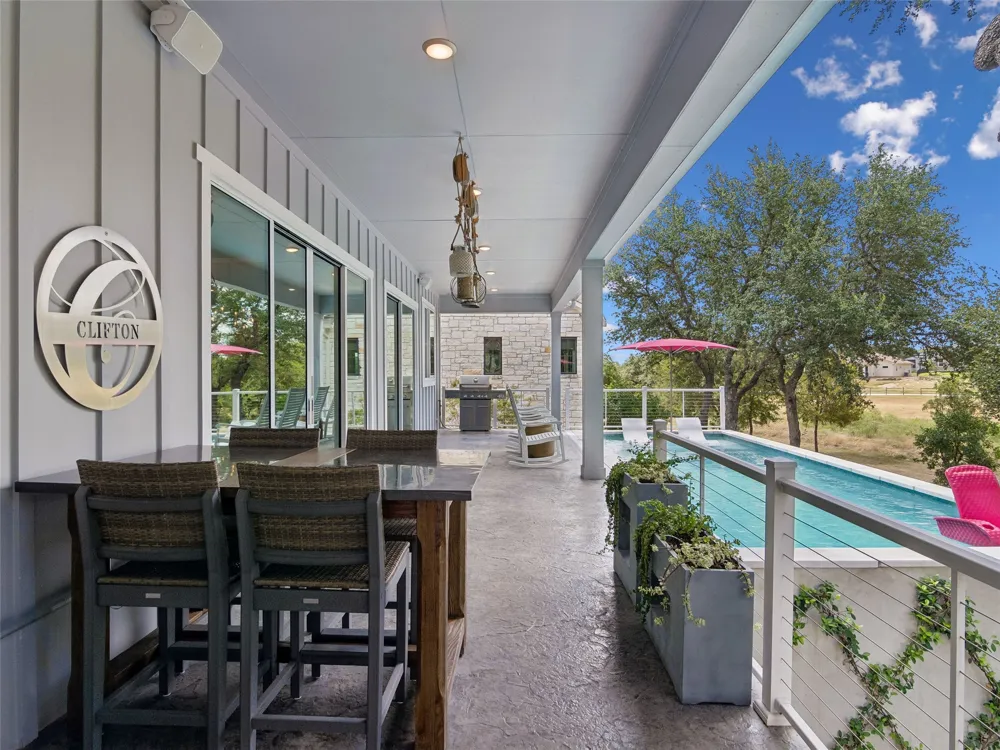 137 Sowing Oak Drive San Marcos, TX 78666