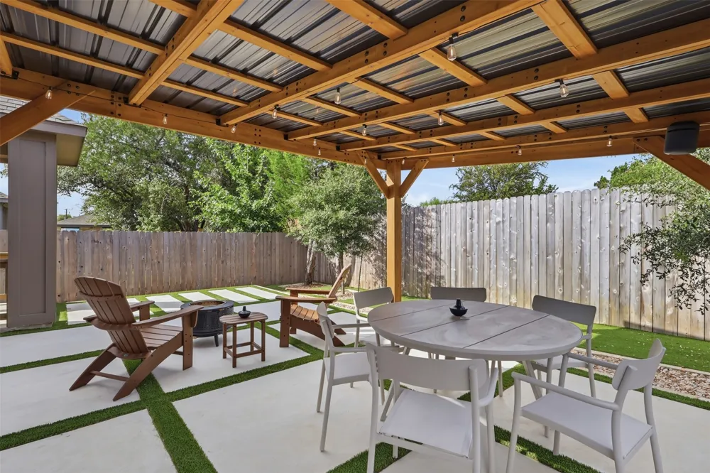 945 Easy Gruene Drive New Braunfels, TX 78130