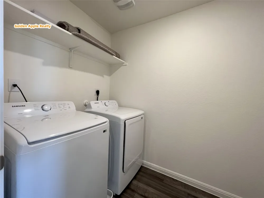 103 Gray Fox Loop Hutto, TX 78634