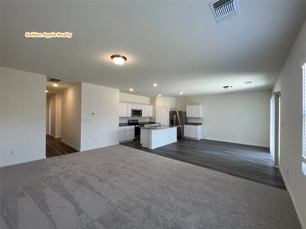 103 Gray Fox Loop Hutto, TX 78634