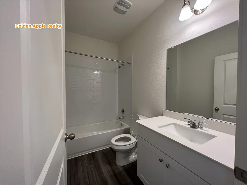 103 Gray Fox Loop Hutto, TX 78634