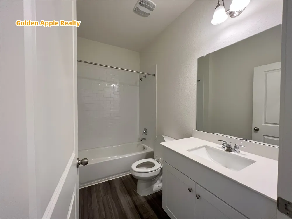103 Gray Fox Loop Hutto, TX 78634
