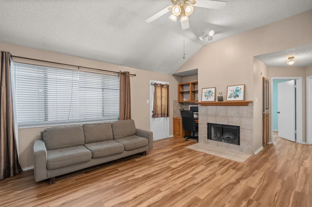 840 Eagles Way Leander, TX 78641
