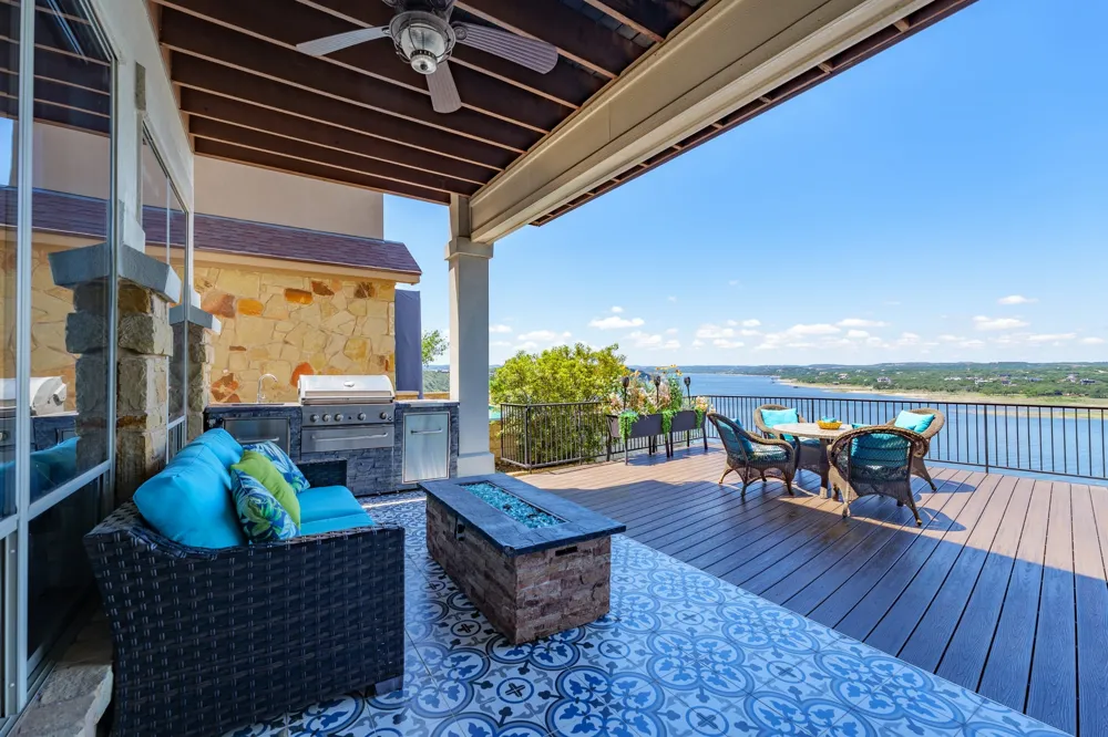 2802 Lohmans Ford Road #B Lago Vista, TX 78645